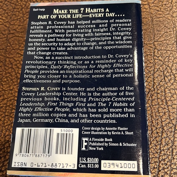 Book by Covey Daily Reflections For Highly Effective People! Living the 7 Habits - Picture 2 of 4